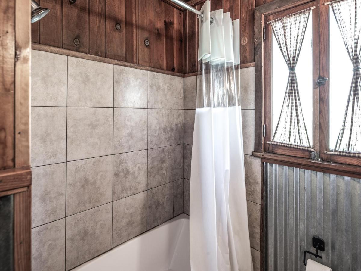 Country Cabin, 2 Bedrooms, Fireplace, Midtown, Sleeps 6 Руидозо Экстерьер фото